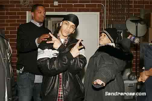 LOOK OUT KELLY!!! -  Music - 